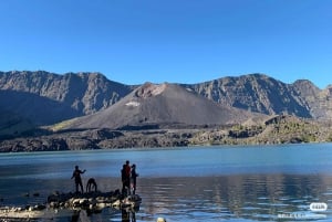 Lombok: 3-Day Mount Rinjani Trekking Tour kuljetuksineen