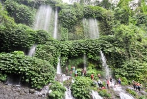 Lombok: Benang Kelambu og Benang Stokel-fossene på vandring