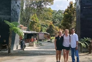 Lombok : Excursão às cascatas de Benang Kelambu e Benang Stokel