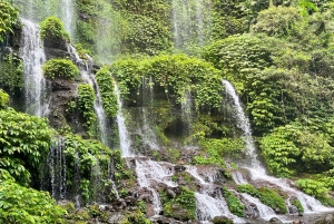 Lombok: Benang Stokel and Kelambu Falls Tour & Beach Sunset