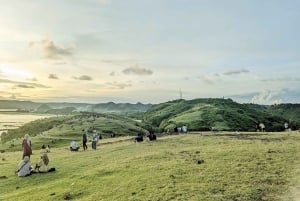 Lombok: Benang Stokel and Kelambu Falls Tour & Beach Sunset