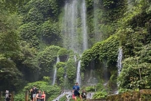 Lombok: Benang Stokel & Kelambu-watervallen & Merese H