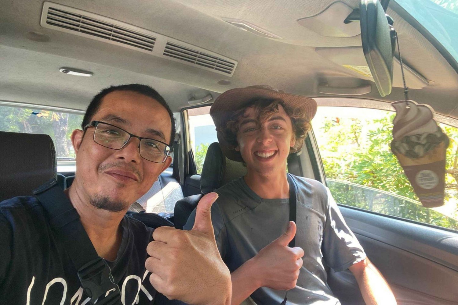 LOMBOK : LOCATION DE VOITURE AVEC CHAUFFEUR POUR LES EXCURSIONS À LOMBOK