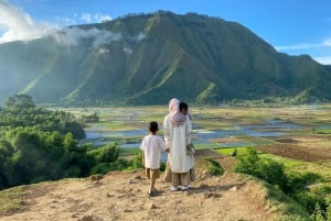 Lombok: Autonvuokraus kuljettajan ja oppaan kanssa.