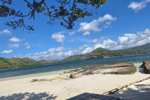 Lombok: Wypożycz prywatny samochód z kierowcą-przewodnikiem