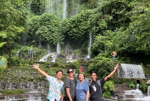 Lombok: Dagstur til Benang Kelambu-fossen og tempelet