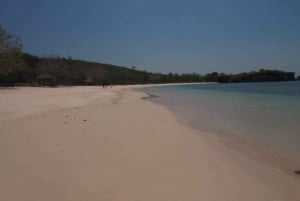 Lombok: Exotic Beach And Beautiful Snorkeling