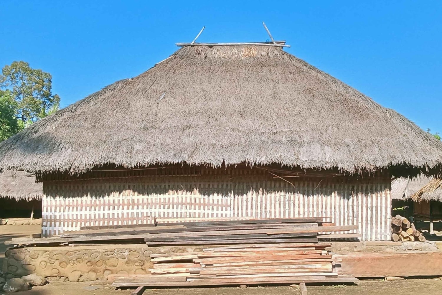 Lombok: Gili Meno, Waterfalls, and Sasak Village Tour