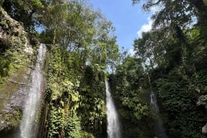 Visita às cascatas escondidas, à cultura e à aldeia de Lombok