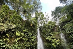 Lombok versteckter Wasserfall, Kultur und Dorf Tour