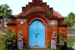 Lombok: Mataram by og Senggigi strandtur