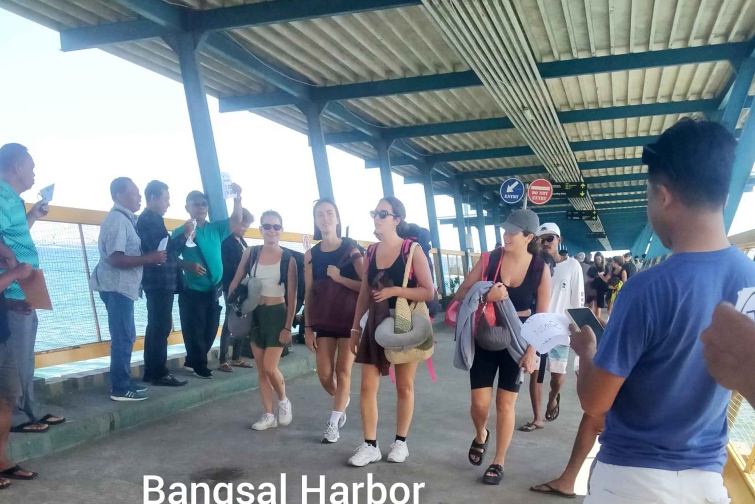 Lombok: Recogida en el puerto/aeropuerto + Excursión a las cascadas + Traslado al hotel