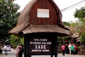 Lombok: Upphämtning från hamn/flygplats + vattenfallstur + avlämning vid hotell