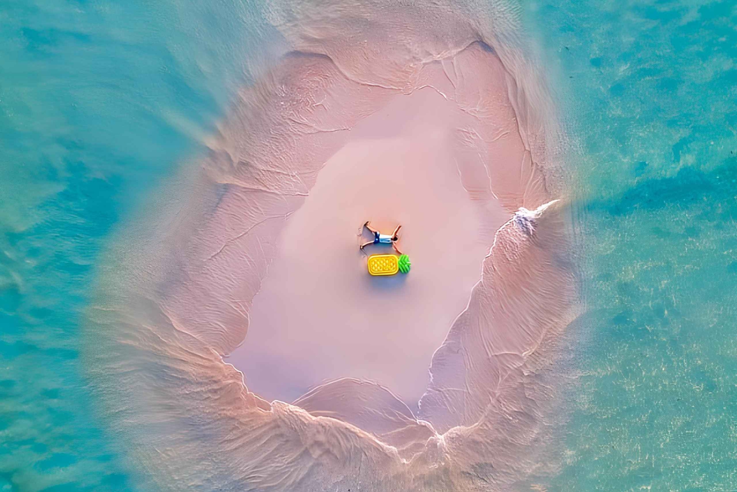 Exklusive private Tour zum Pink Beach mit Schnorcheln