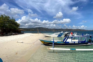 Lombok: excursión en barco a la playa rosa (día completo + esnórquel)