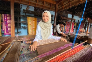 Lombok : visite privée d'une journée Nature, culture et plage sud