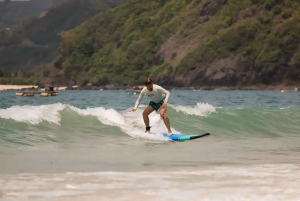 Tour privato di Lombok: Surf, esplorazione di South Beach e tramonto