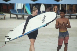 Prywatna wycieczka na Lombok: Surfing, odkrywanie południowej plaży i zachód słońca