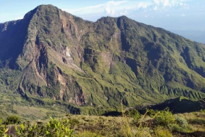 Lombok: Cimeira de Rinjani e caminhada de acampamento na selva via Sembalun