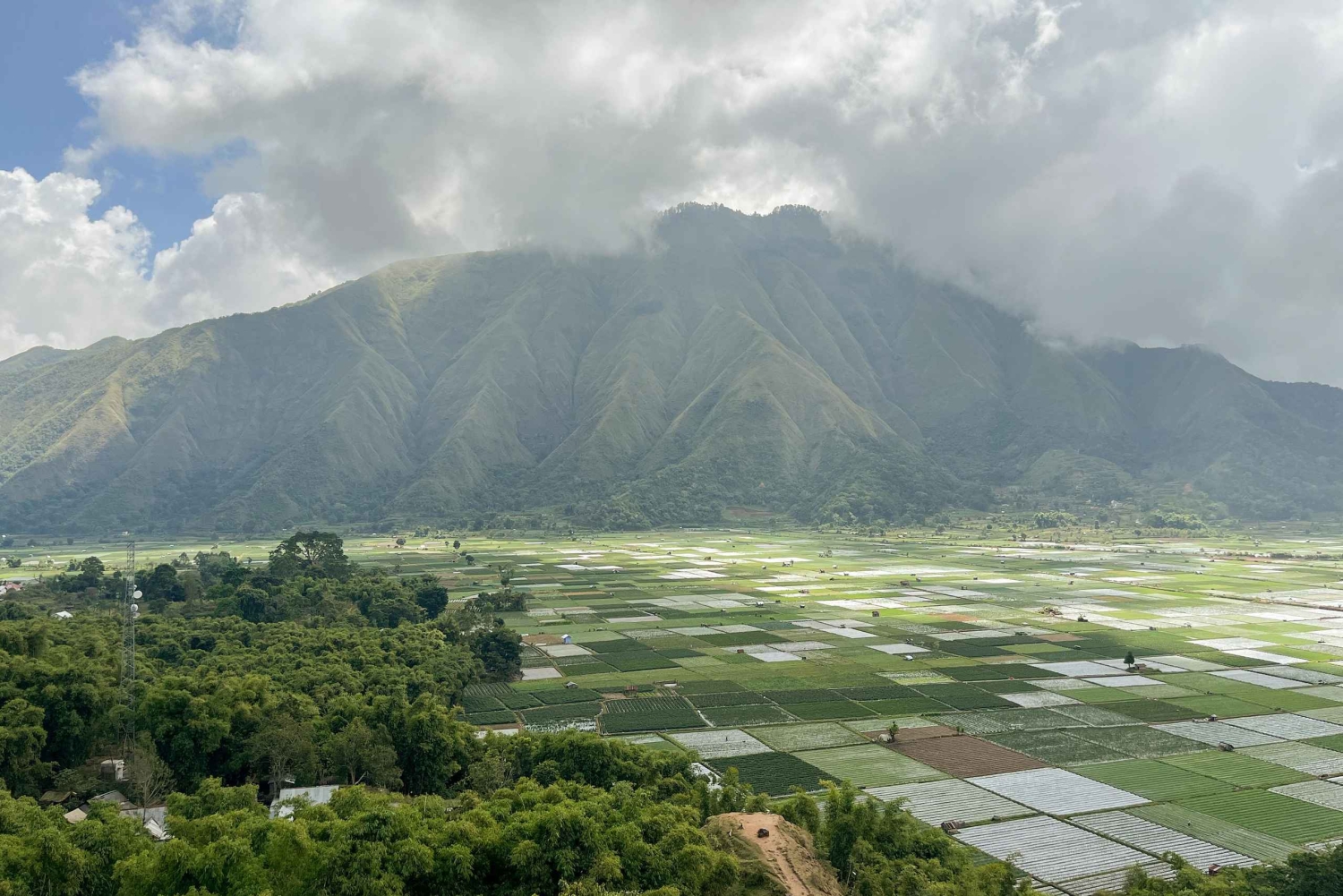 Lombok Spectacular: Waterfalls, Selong Hill & Pusuk Sembalun