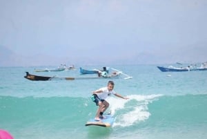 Aula de surfe em Lombok para iniciantes na praia de Selong Blanak