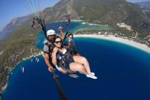 Lombok: vuelo en parapente biplaza con piloto