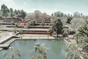 Lombokin kierros: Lombok: Perinteiset kylät, kulttuuri ja vesiputoukset