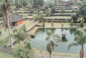 Rundresa i Lombok: Traditionella byar, kultur och vattenfall