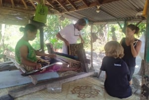 Lombok: Traditional Pottery, Sukarara Weaving & Tanjung Aan