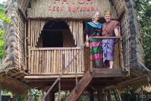 Lombok: Traditional Pottery, Sukarara Weaving & Tanjung Aan