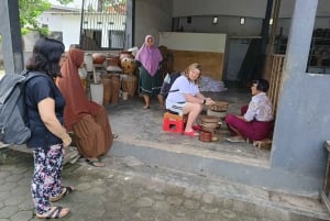 Lombok: Sasak Kultur, Affenwald & South Beach Tour