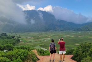 Lombok: Cascate, villaggio Sasak, risaia e collina di Selong