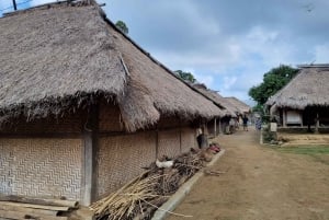 Lombok: Fosser, Sasak-landsbyen, rismark og Selong Hill