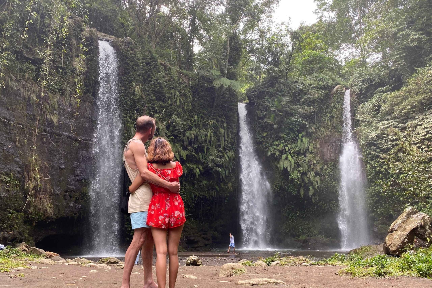 Lombok: Waterfalls & Weaving Village Shore Excursion