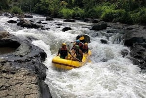 Lombok : Rivier Raften & Benang Kelambu Waterval Tour