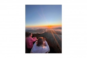 Randonnée au lever du soleil sur le mont Batur avec un guide de la région