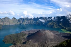 Mount Rinjani 2-Day Trek to Senaru Crater Rim