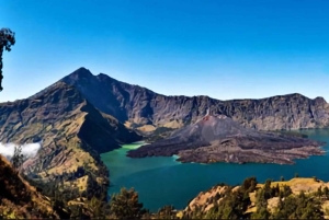 Mount Rinjani Crater Rim Trek with sunrise
