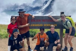 Mount Rinjani Hike 3 Days 2 Night Summit,Lake & Hot Spring