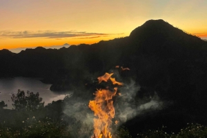 Trekking na szczyt Rinjani 3 dni/2 noce, jezioro, gorące źródła