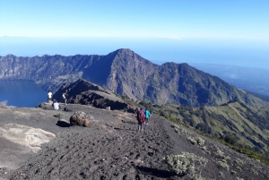 Mt. Rinjani 2-dages krater eller topvandring med portørservice