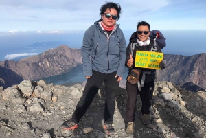 Oke Rinjani 2-Day Trek with Summit Sunrise