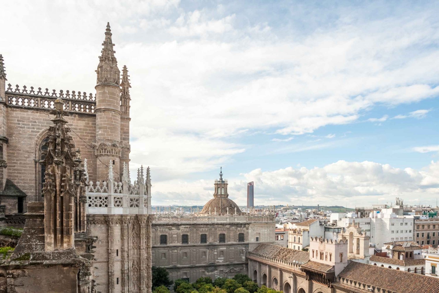 Seville: Cathedral Guided Tour with Priority Access