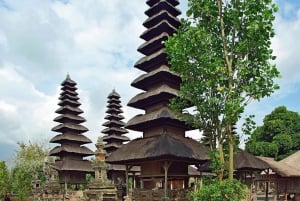 Temple de Tanah Lot avec visite d'Ubud et observation de la danse Kecak