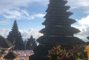 Besakihin, Lempuyangin ja Tirta Ganggan upeat temppelit