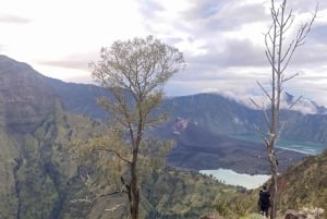 Trekking Mount rinjani 2 Days 1 Night to crater rim