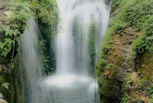 Wasserfall Benang Kelabu & Wandern auf dem Reisfeld