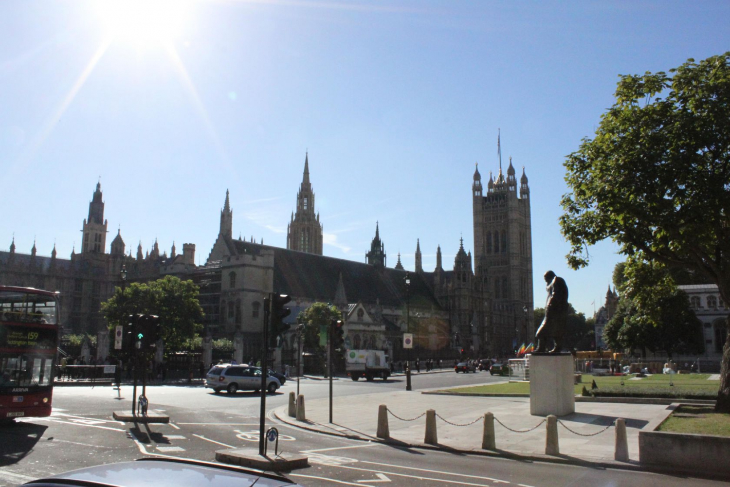 Churchill Statue & Parliament buildings