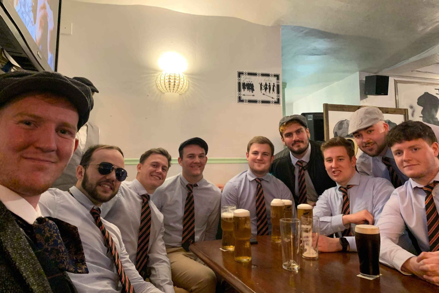 Tour a piedi serale della Birmingham Slogging Gang con soste nei pub