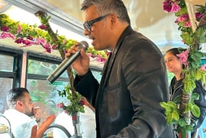 Bollywood Night Bus mit optionaler Live-Sängerin
